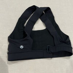Lululemon Adjustable Thick Criss-Cross Strap Sports Bra size 4